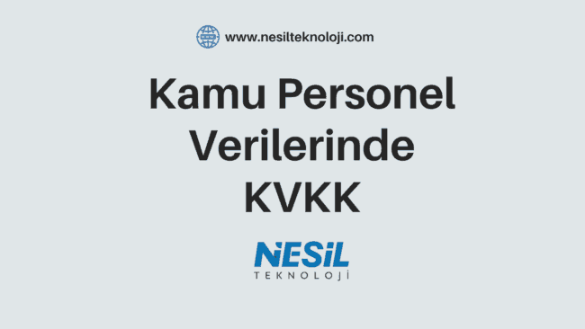 Kamu Personel Verilerinde KVKK Açık gri renkte, minimalist ve kurumsal bir sunum slaytı. Ortada kalın, siyah harflerle Kamu Personel Verilerinde KVKK yazısı yer alıyor.
