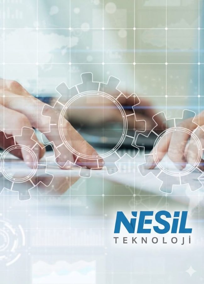 Nesil Teknoloji UEBA sistemleri ile kurumsal iç tehdit yönetimi için veri analizi yapan siber güvenlik uzmanı.